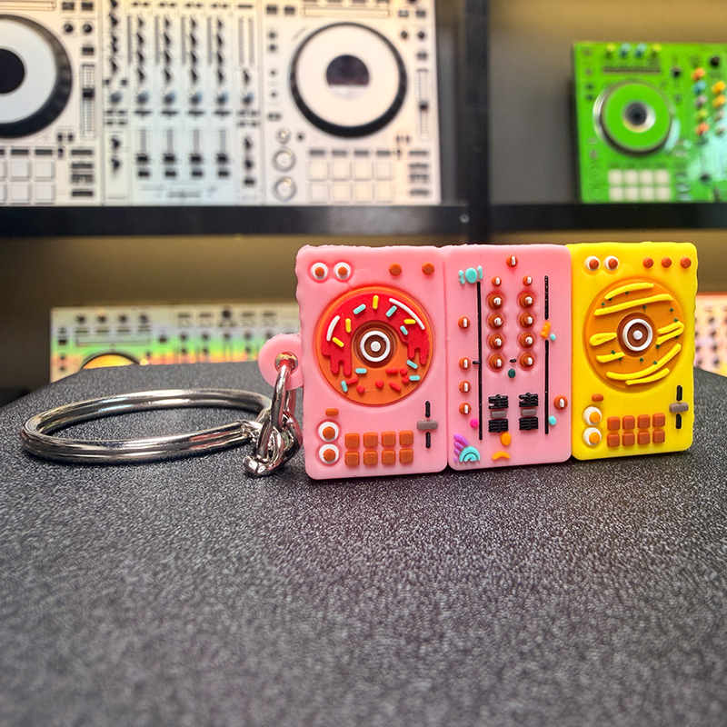 Donut DJ deck USB 3.0 high-speed flash drive main view 6
